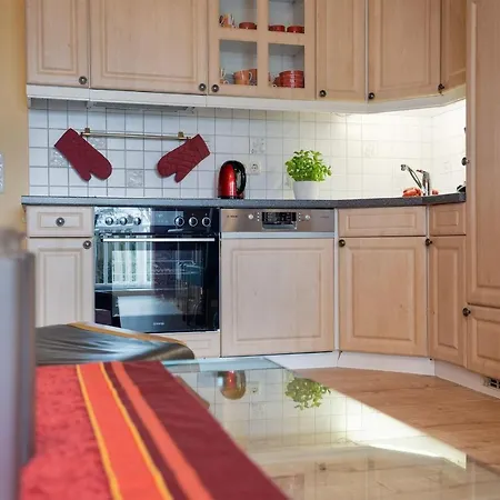 Apartment Kon-003-3-zimmer-ferienwohnung